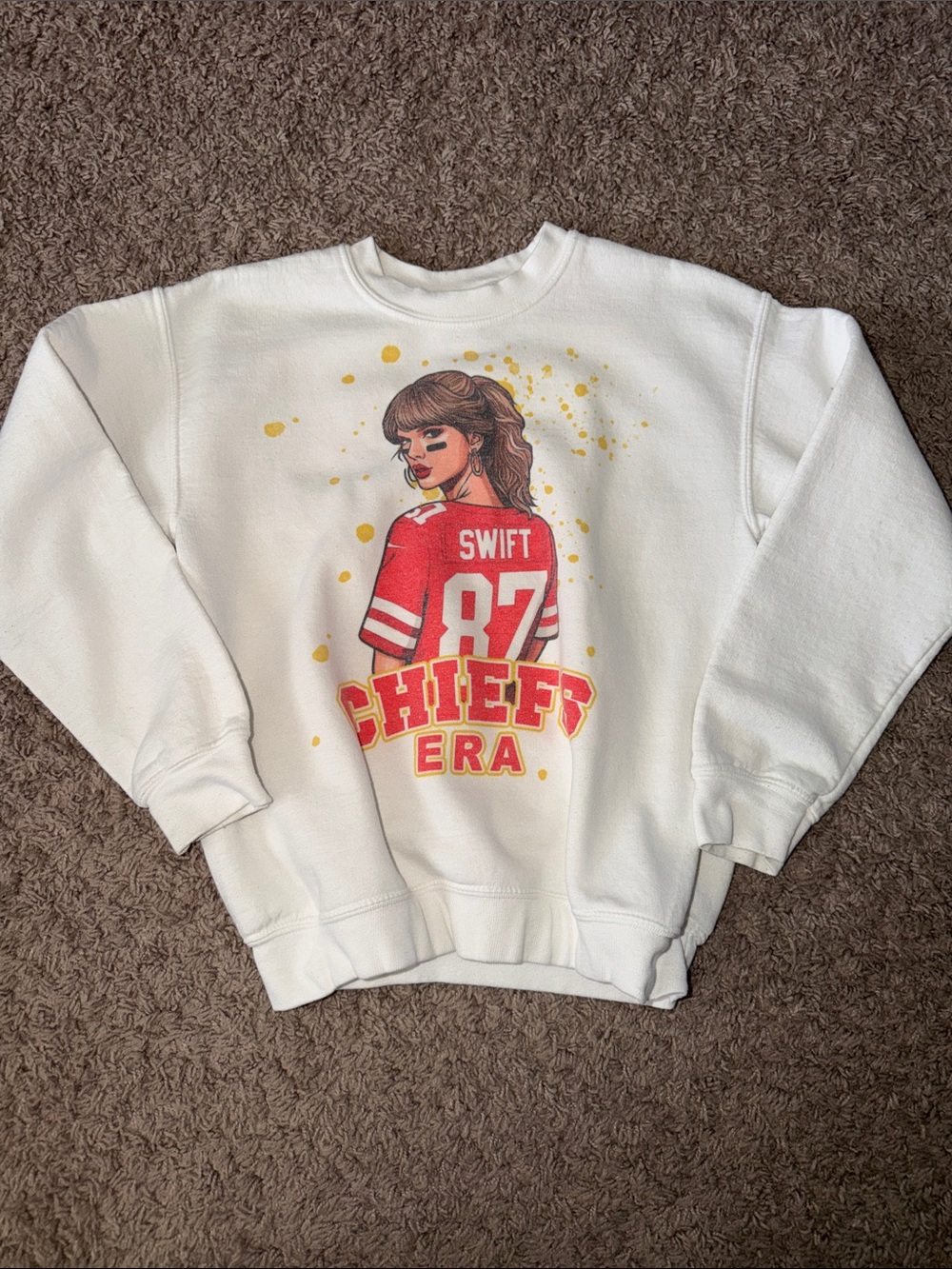 White 'Swift 87 Chiefs Era' Graphic Sweatshirt